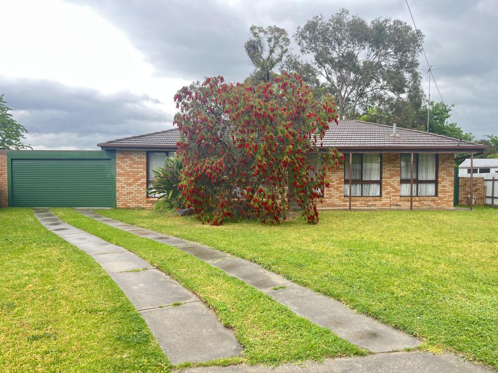 323 Haines Ct, Lavington, NSW 2641