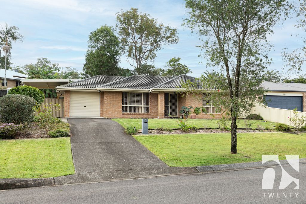 5 Coljohn St, Landsborough, QLD 4550
