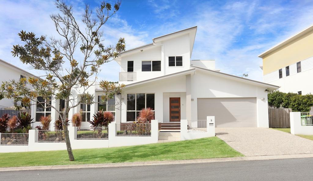 3 Port Peyra Cres, Varsity Lakes, QLD 4227