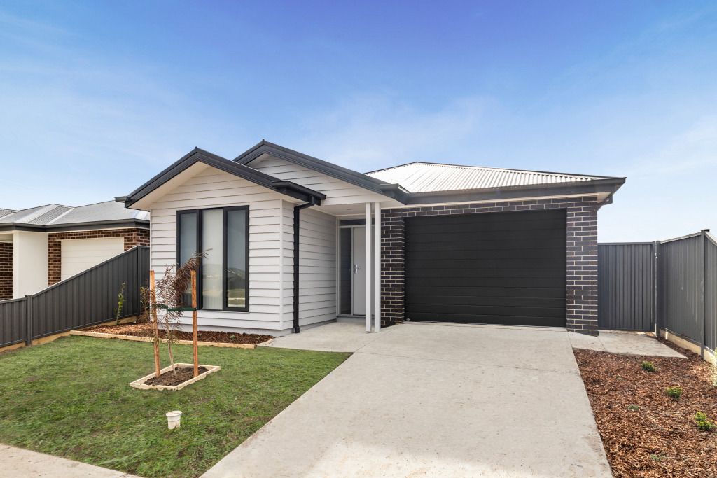 20 Soderstrom St, Lucas, VIC 3350