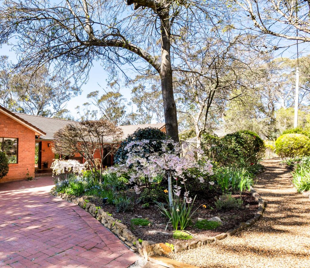 15-17 Salisbury Ave, Mount Victoria, NSW 2786