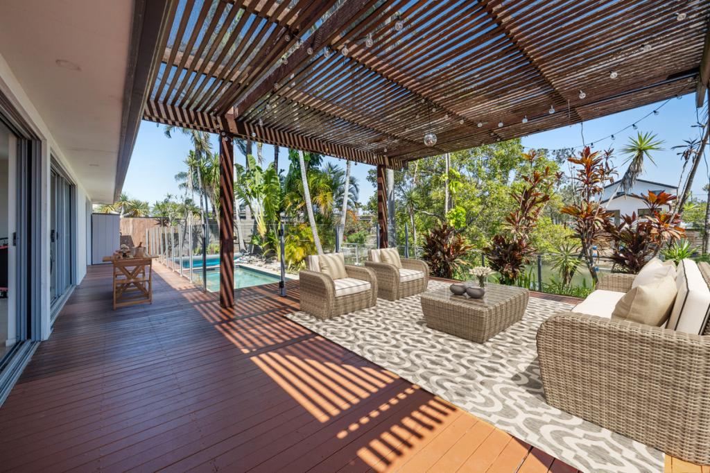 166 Monaco St, Broadbeach Waters, QLD 4218