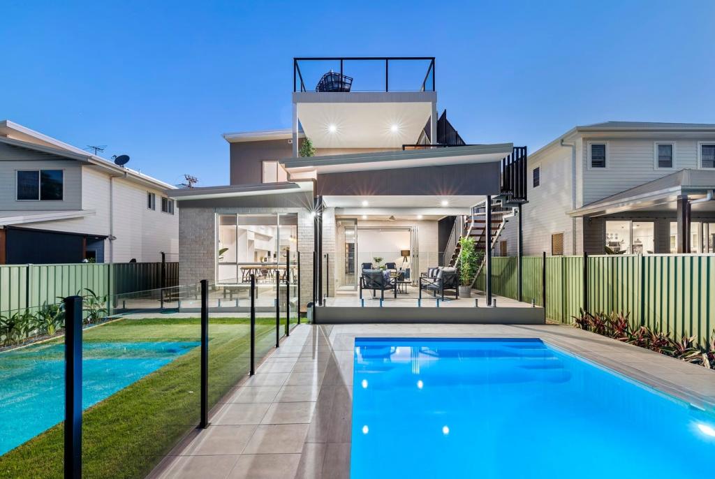 30 Jeays St, Scarborough, QLD 4020