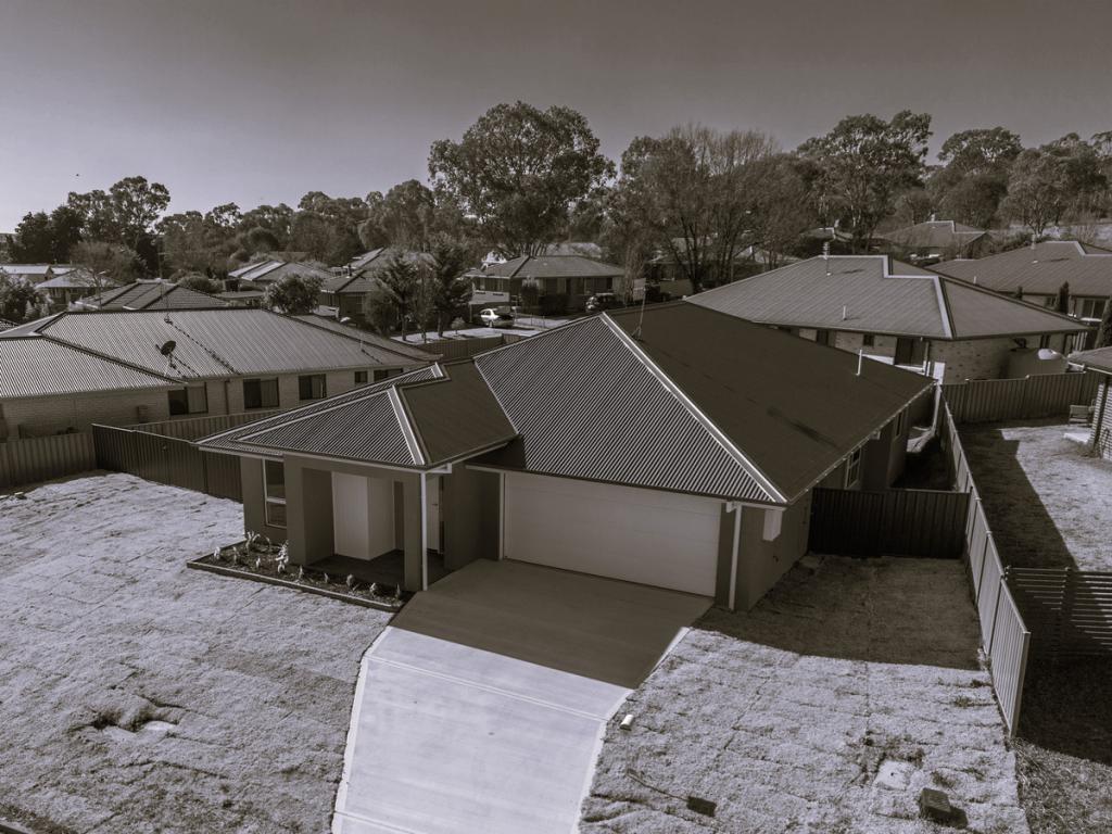 12 Dale Cres, Armidale, NSW 2350