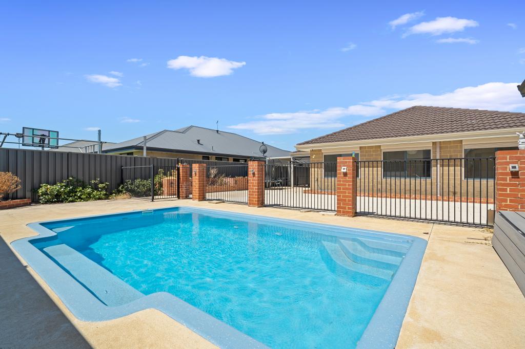 3 Barrington App, Lakelands, WA 6180