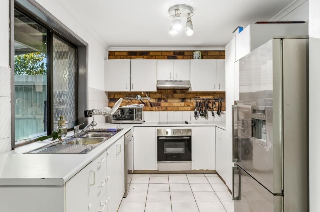 2/2 Delanty Ct, Edens Landing, QLD 4207