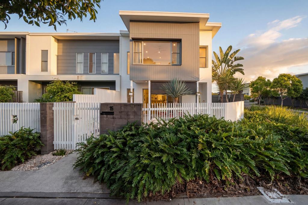15 Flintwood Cres, Palmview, QLD 4553