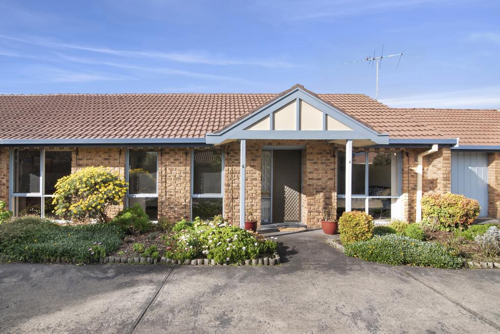 4/40 ROSEMORE RD, ROSEBUD, VIC 3939