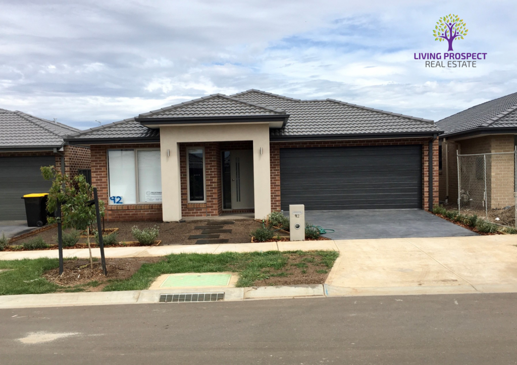 92 Lancers Dr, Harkness, VIC 3337