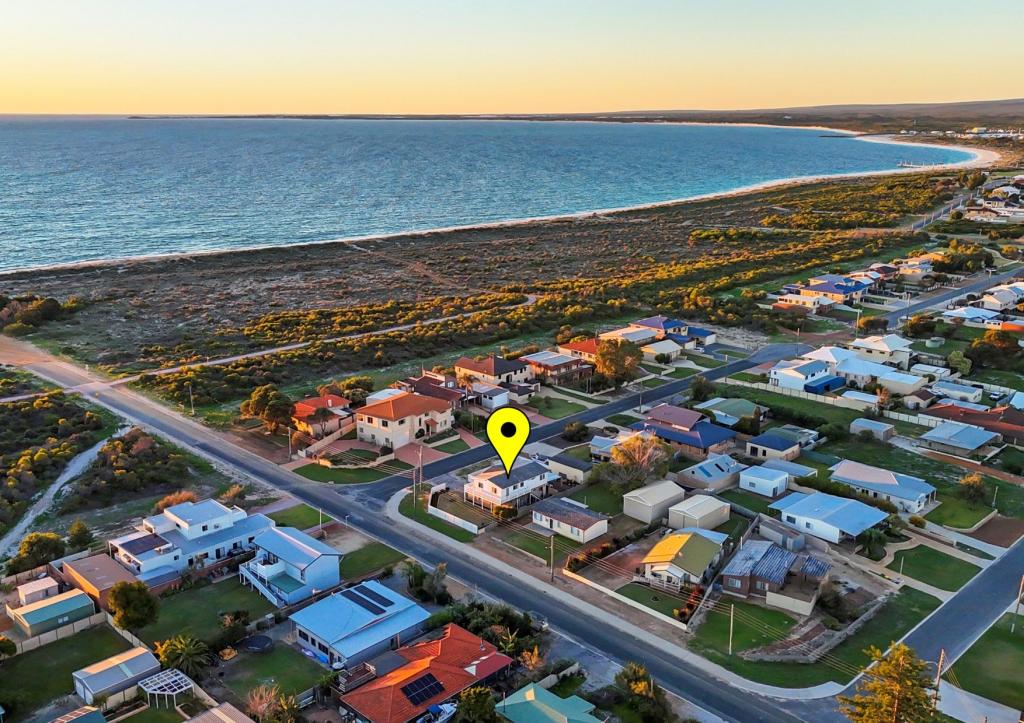 16 Shingle Ave, Jurien Bay, WA 6516
