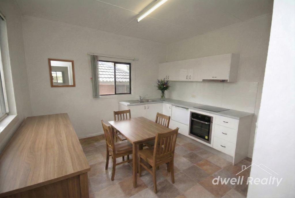 3 MULGEN CRES, BOMADERRY, NSW 2541