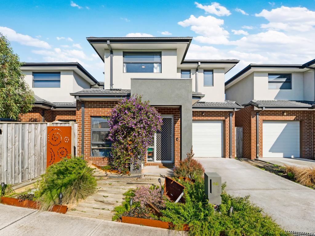 66 Waterways Dr, Cranbourne North, VIC 3977