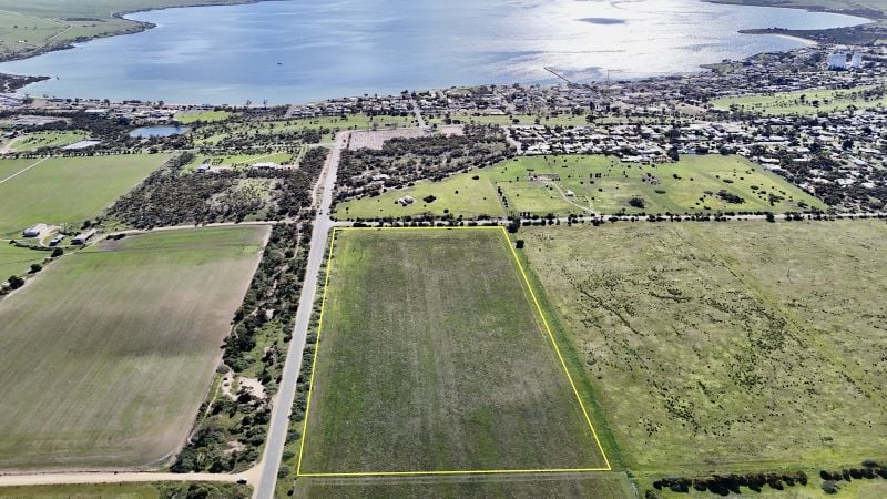 Lot 200 Wallschutzky Rd, Streaky Bay, SA 5680