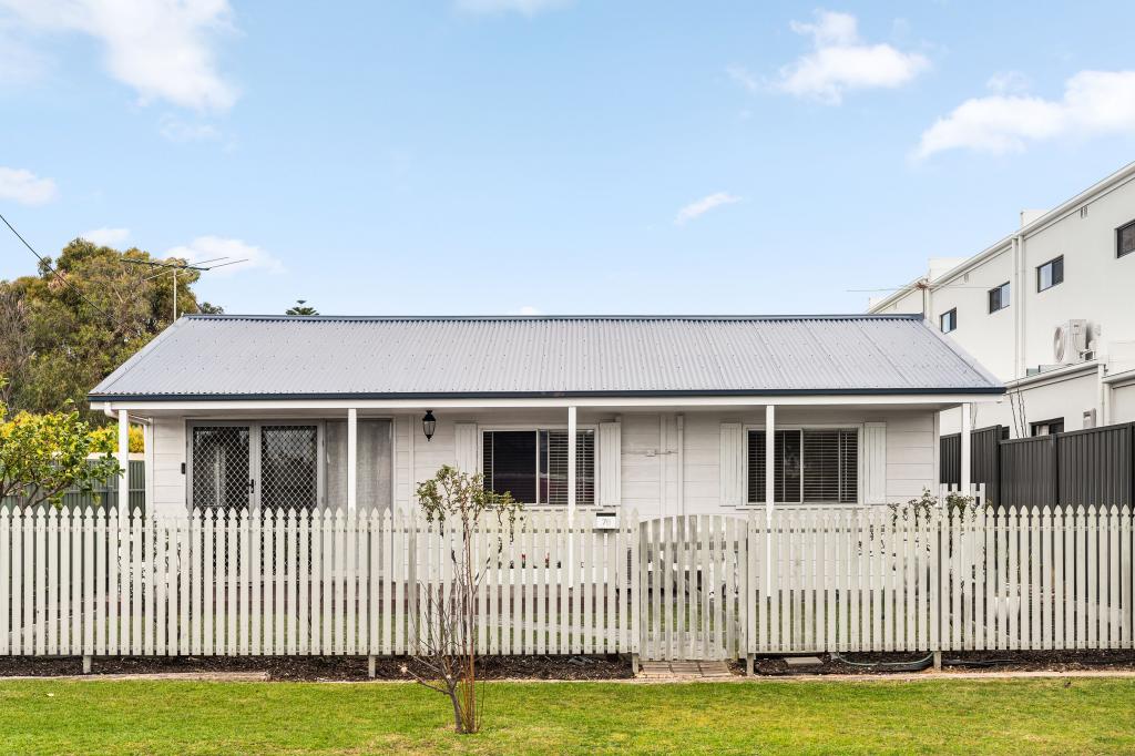 70 Fenton Ave, Christies Beach, SA 5165