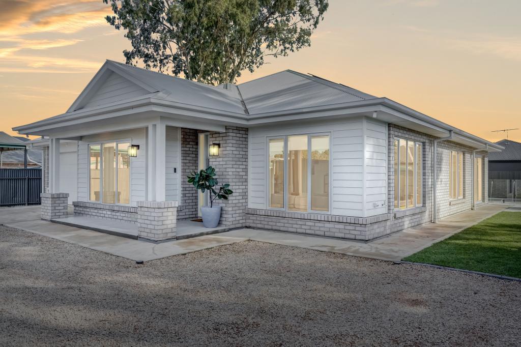 32a Murray Rd, Willaston, SA 5118