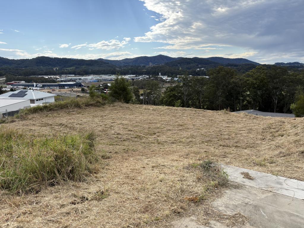 25A SONG TRL, COFFS HARBOUR, NSW 2450