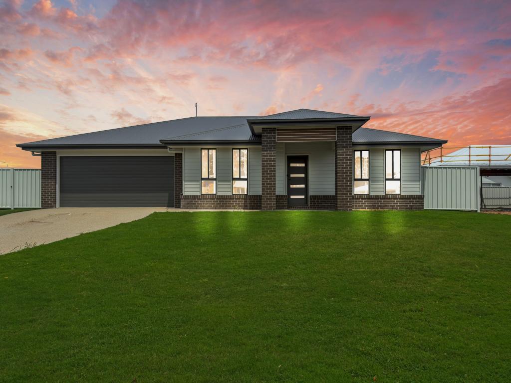 9 Innot Ct, Nikenbah, QLD 4655