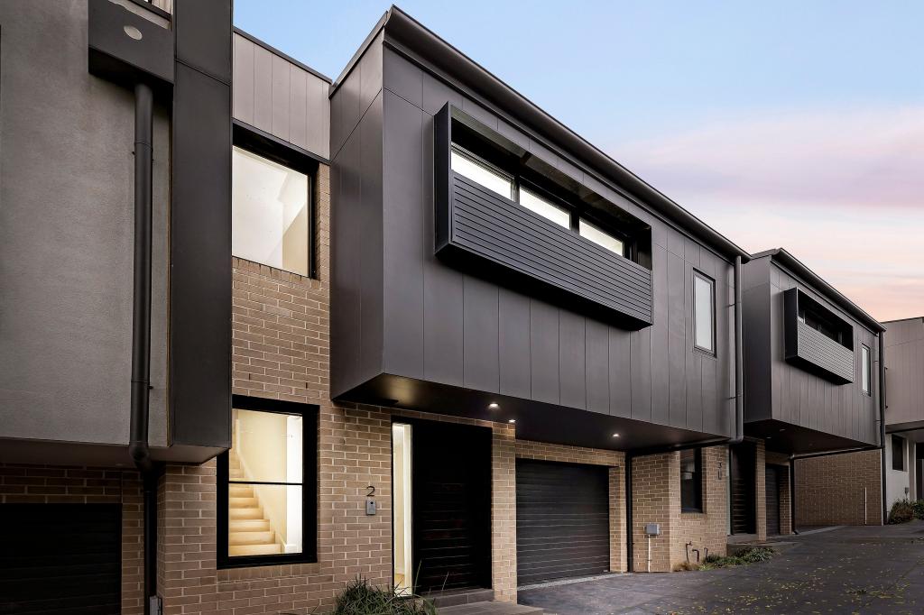 2/40 ELIZABETH ST, COBURG, VIC 3058