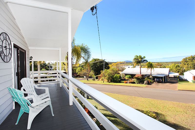 4 Morobe Cres, Bli Bli, QLD 4560