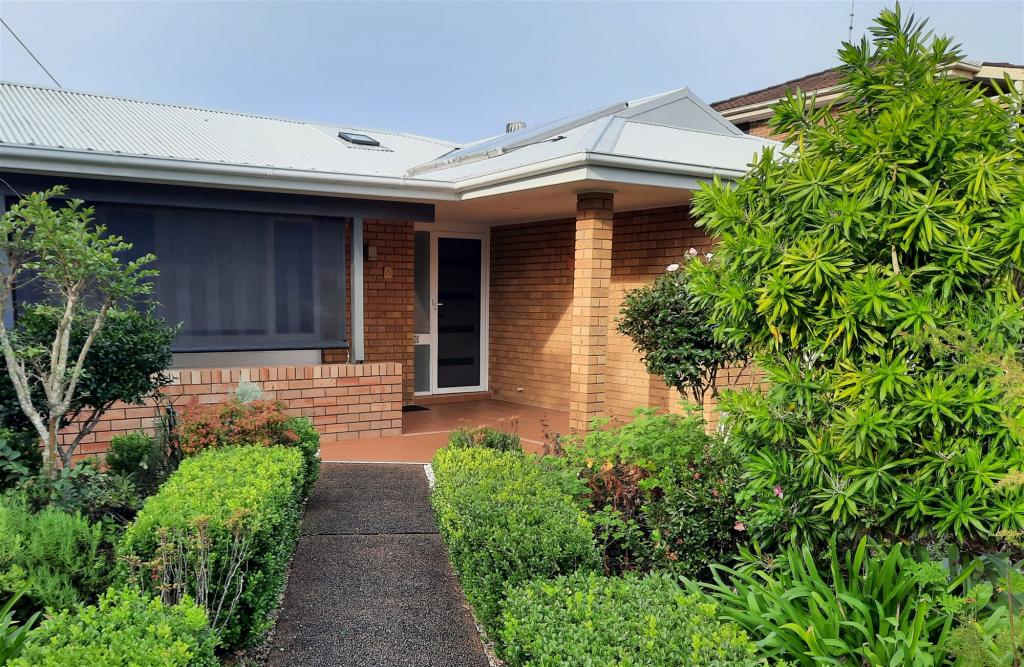 1 Caledonia Cl, Salamander Bay, NSW 2317