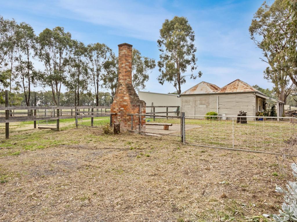 584 Cullens Rd, Molka, VIC 3666