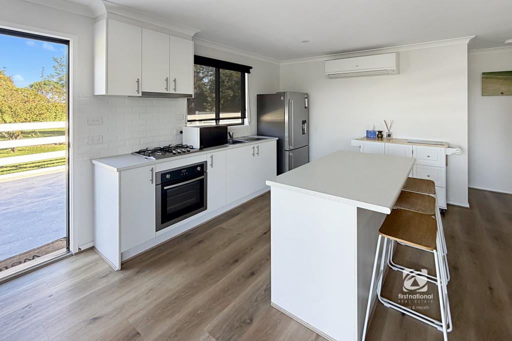 14 Corins Cres, Newlands Arm, VIC 3875