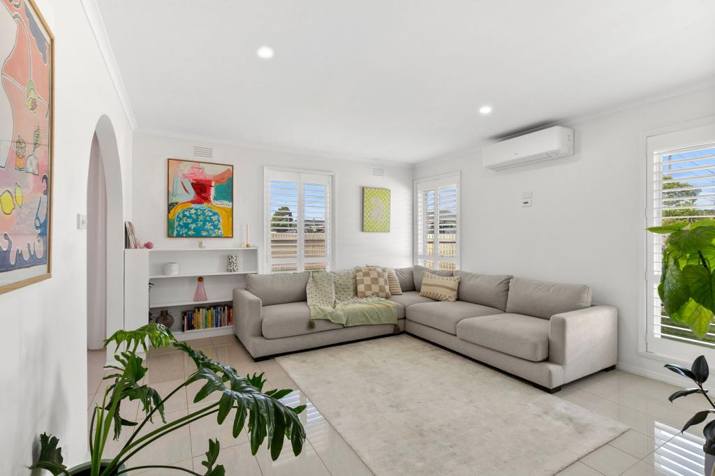 1a Colville Ct, Herne Hill, VIC 3218