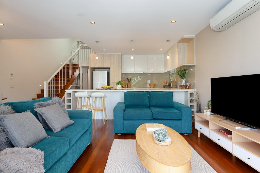 2/62 PASCOE ST, APOLLO BAY, VIC 3233