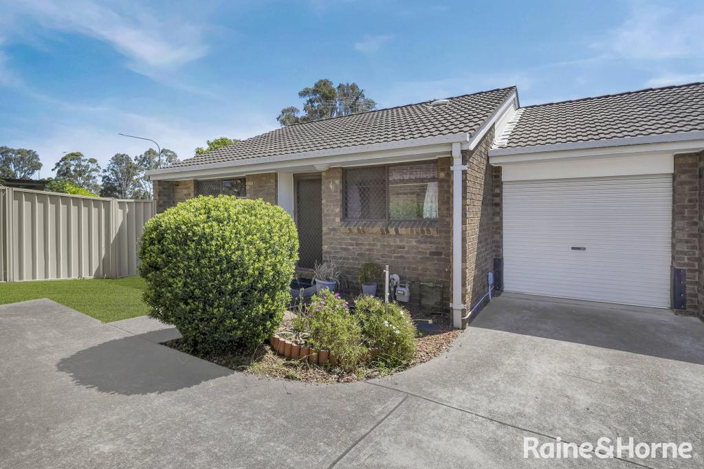 4/16 Bensley Rd, Macquarie Fields, NSW 2564