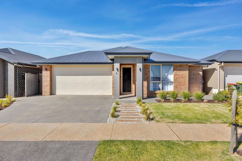 5 Adam Smith Ave, Two Wells, SA 5501