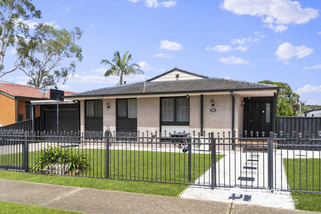 15 Rix Ave, Hammondville, NSW 2170