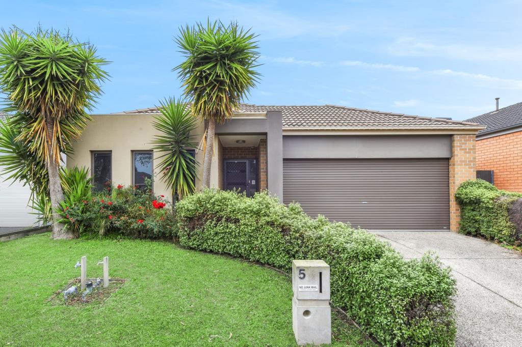 5 Aldous Pl, Cranbourne North, VIC 3977