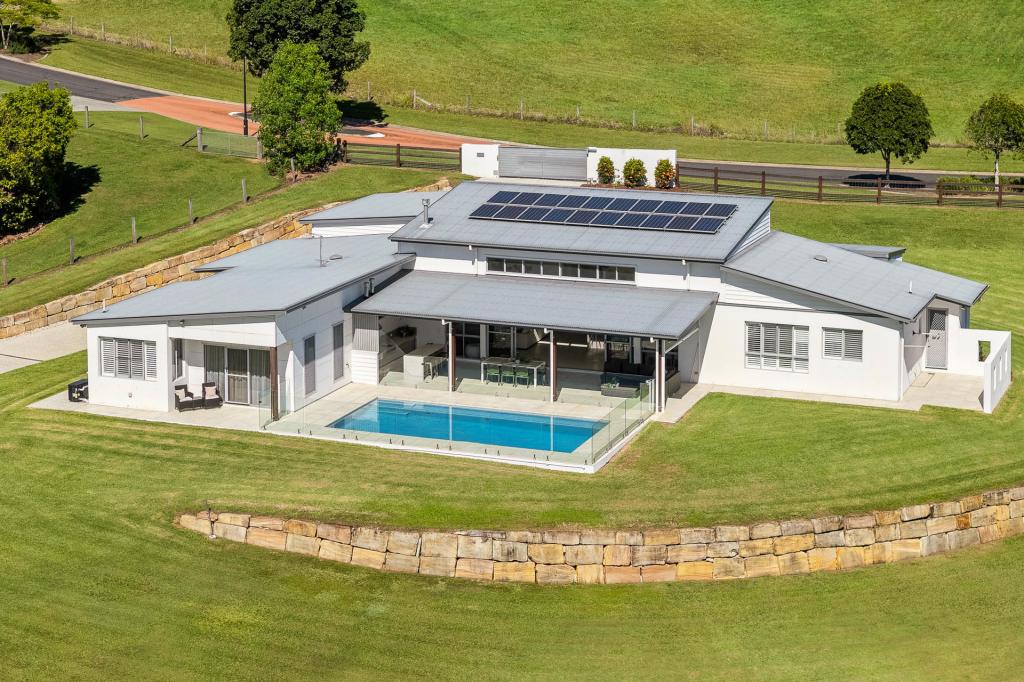 32 Currell Cct, Samford Valley, QLD 4520