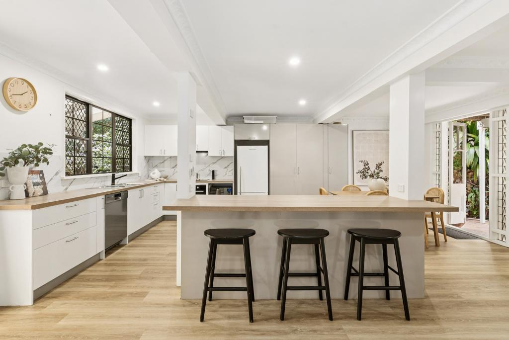 62 Iona Tce, Taringa, QLD 4068