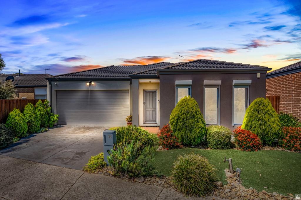 15 Lydgate Tce, Epping, VIC 3076