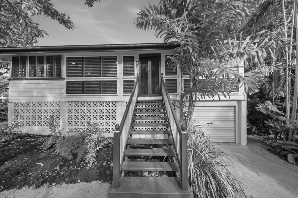 1 Claude St, West End, QLD 4810