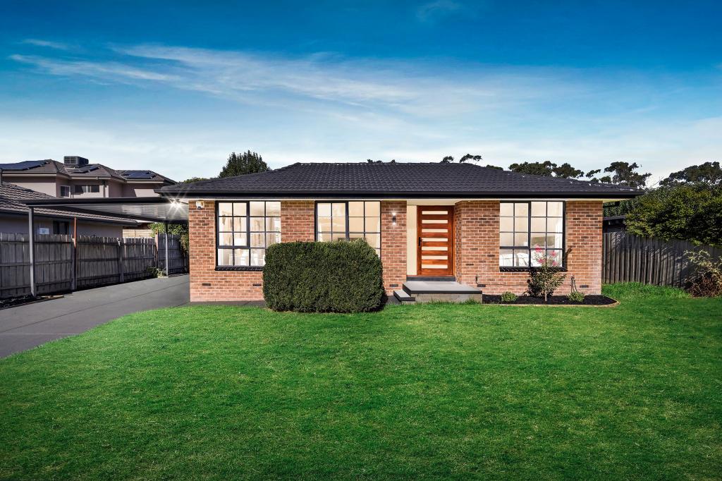 4 ELMSTEAD DR, WHEELERS HILL, VIC 3150