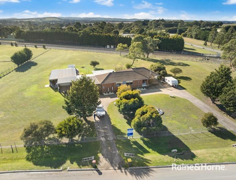 6 Gillespies Lane, Ballan, VIC 3342