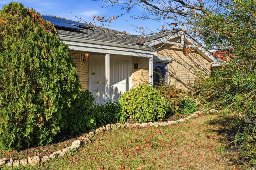 7 Foreshore Pl, Gosnells, WA 6110
