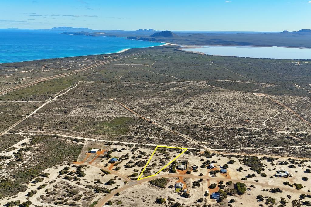 232 Banksia Rd, Hopetoun, WA 6348