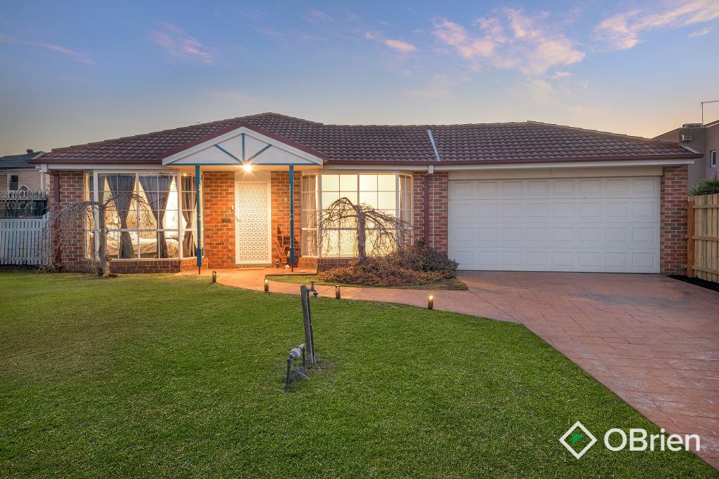 8 Whiting Ct, Skye, VIC 3977