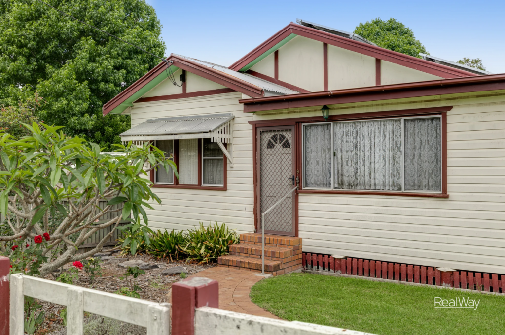 9 Beatty St, Mount Lofty, QLD 4350