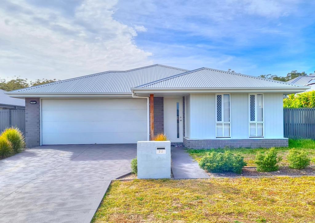 22 Apple St, Fern Bay, NSW 2295