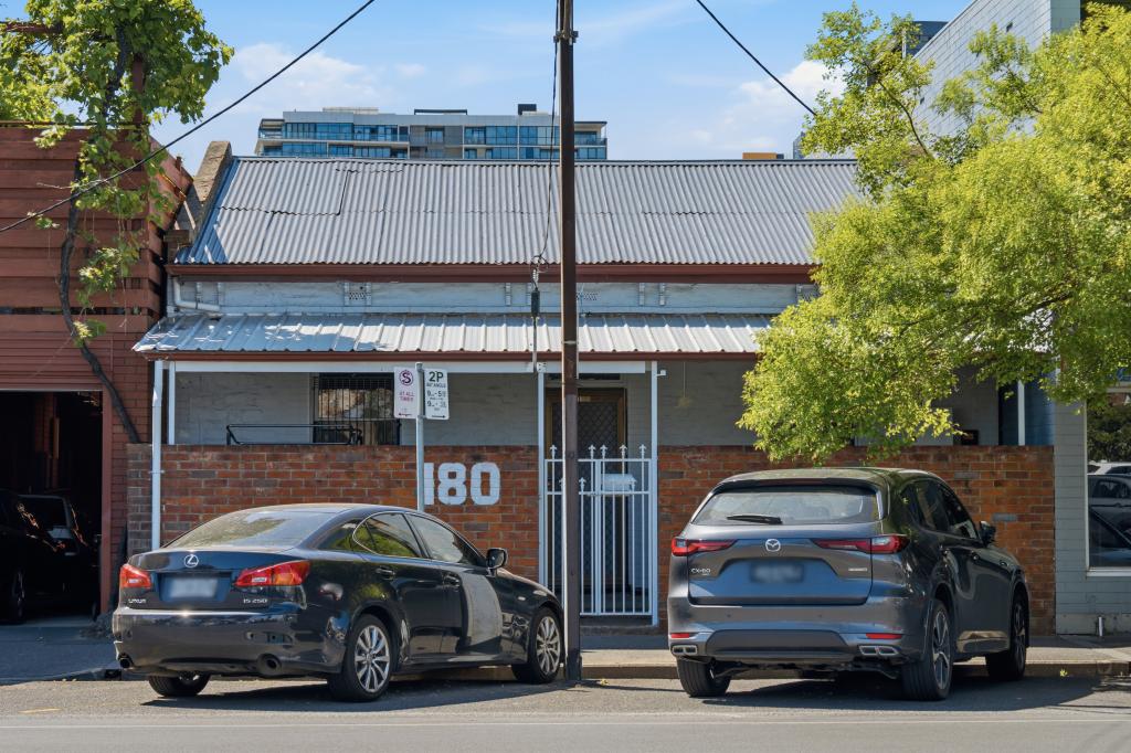 Room1-8/180 Gouger St, Adelaide, SA 5000