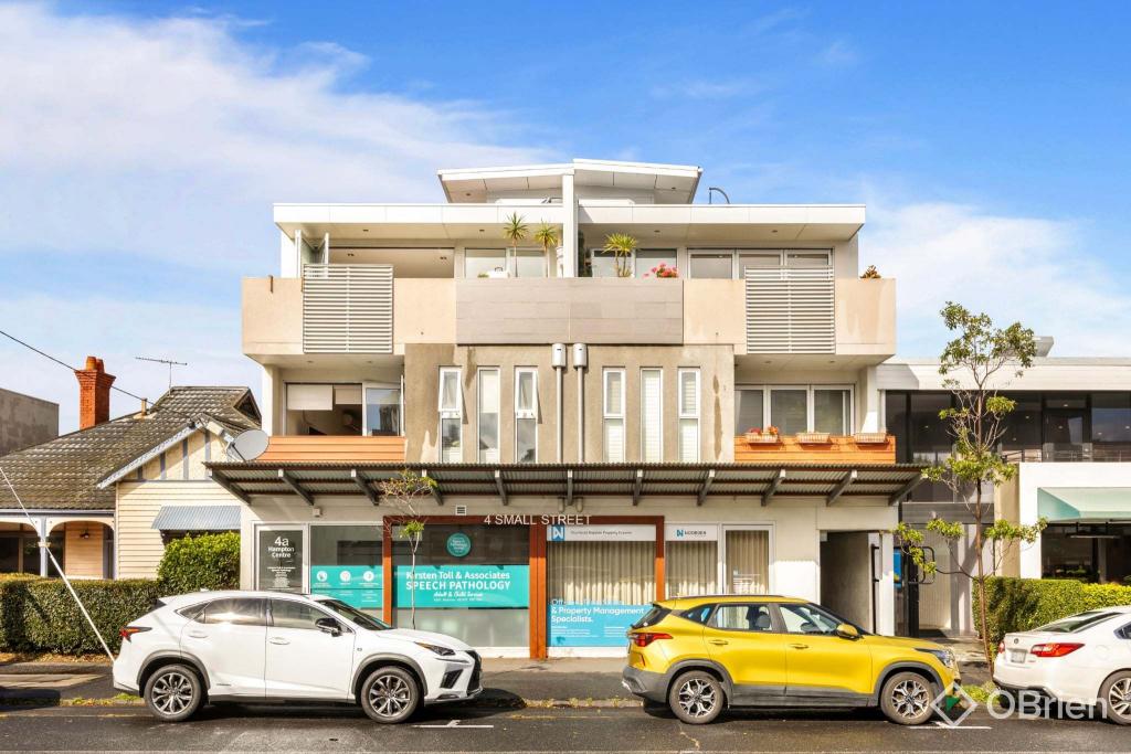 8/4 Small St, Hampton, VIC 3188