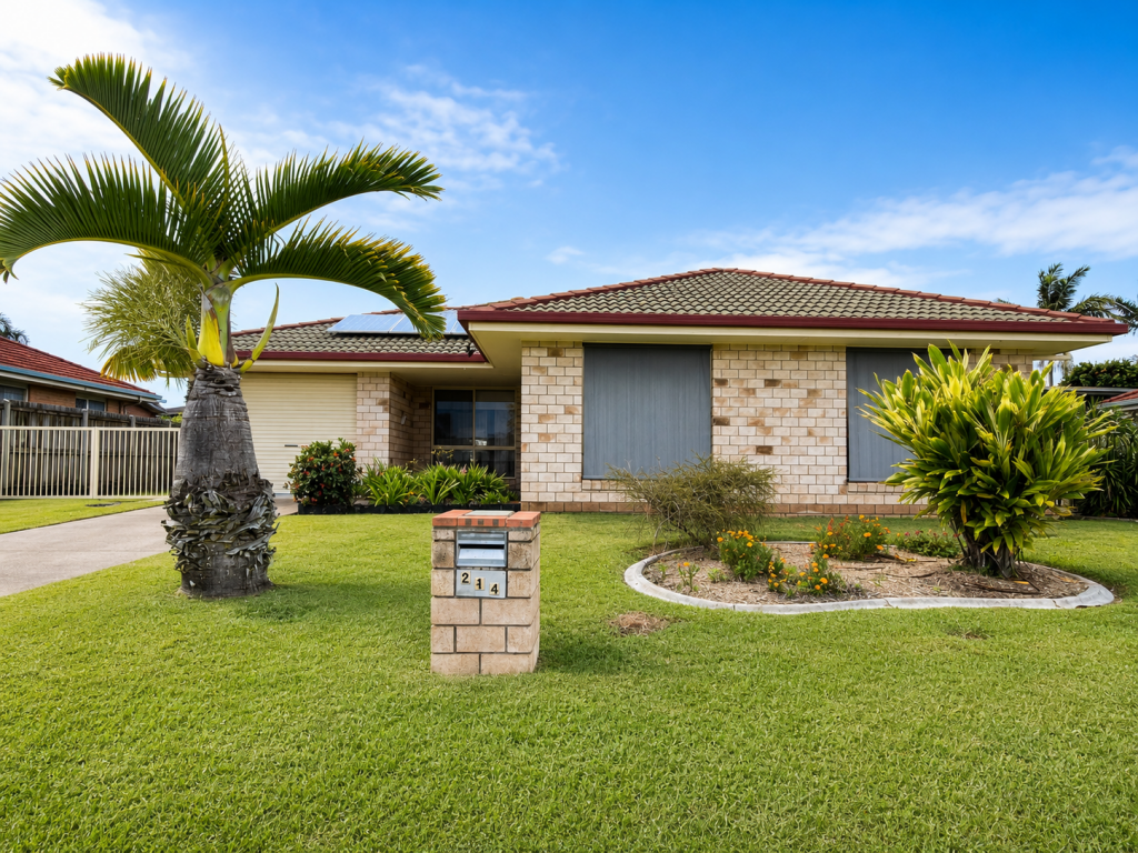 214 Pulgul St, Urangan, QLD 4655