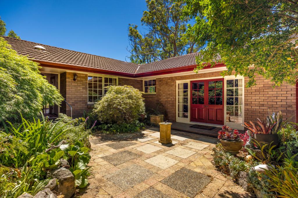 36 Wigram Rd, Faulconbridge, NSW 2776