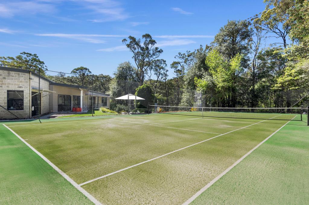 9 RALEIGH CRES, ST IVES, NSW 2075