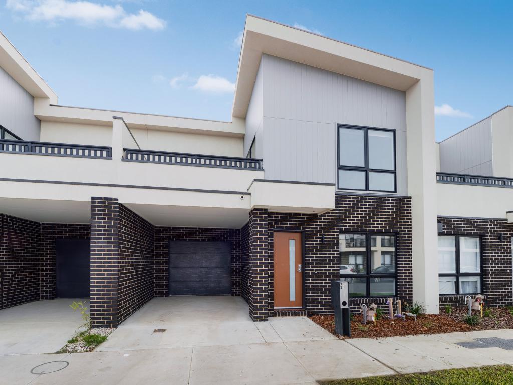 73 Fusion Cct, Cranbourne West, VIC 3977