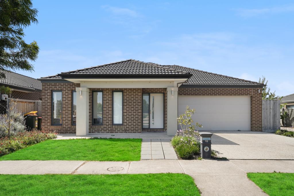 15 Nectar St, Mickleham, VIC 3064